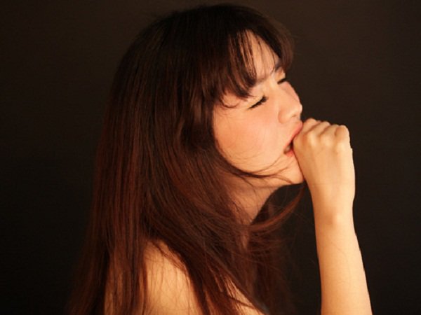 chong sap cuoi mua nha o cung ban than, toi giat minh khoc toang khi thay anh cung “cau” ay - 1