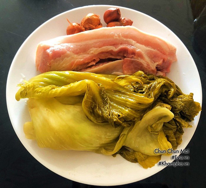 Thịt ba chỉ kho dưa cải chua khiến cơm nấu bao nhiêu cũng hết - 1