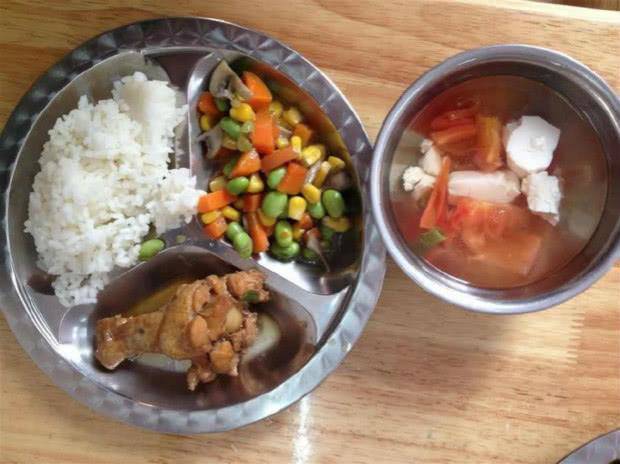 Con 4 tuổi đi mẫu giáo nửa tháng sụt 3kg, mẹ đòi kiện thì bị cô nói cho “muối mặt” - 2