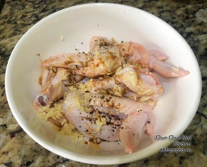 Cánh gà om nước dừa thơm nức mũi, không chỉ ông xã mà cả nhà cũng thích mê - 3