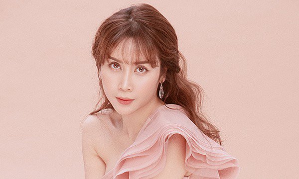 hanh trinh lot xac "vit hoa thien nga" cua luu huong giang sau 15 nam hoat dong showbiz - 10