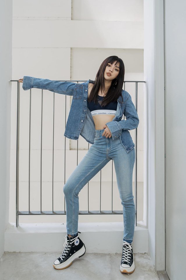 Không cần ngồn ngộn hở hang, mỹ nhân ngực lép của showbiz Việt vẫn quyến rũ với phong cách riêng - 12