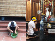 Eva tám - Đến giờ cơm vợ vẫn đi chơi, chồng trưởng họ cầm dao rồi hành động khiến ai cũng "hết hồn" 