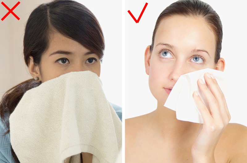 Thay vì dùng khăn lau, bạn có thể sử dụng loại khăn bông riêng cho mặt hoặc để da mặt tự khô như phụ nữ Hàn Quốc vẫn làm. Sau đó sử dụng các sản phẩm chăm sóc da bình thường.
