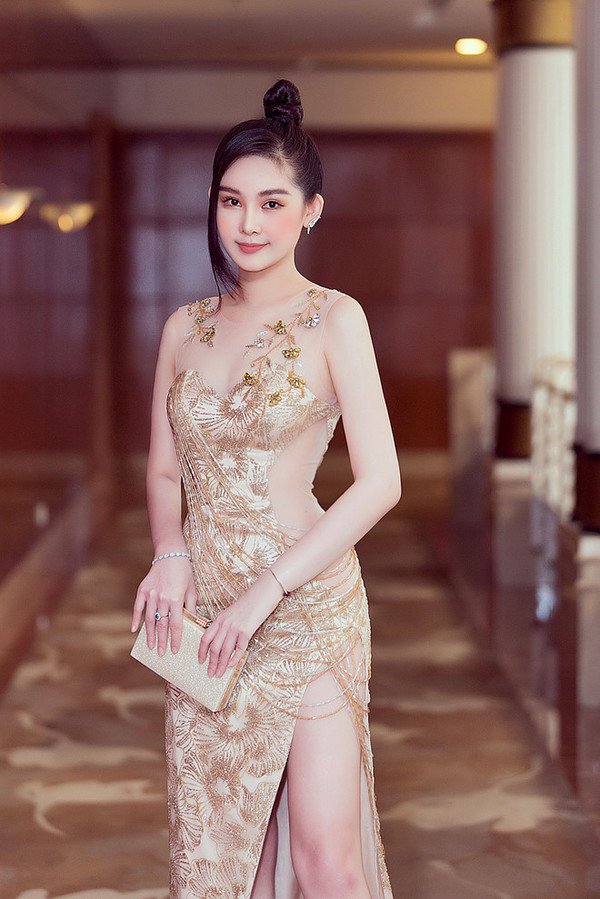 Lâu lắm Lê Âu Ngân Anh mới amp;#34;đốt mắtamp;#34; dân tình với màn lên đồ quyến rũ thế này - 6