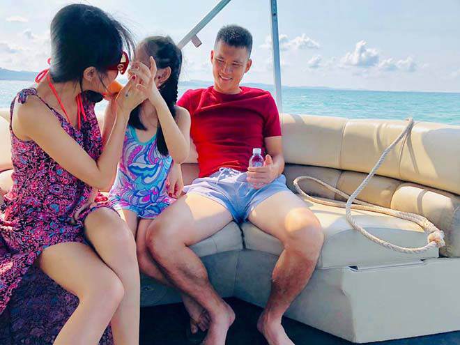 lam vo quyen luc nhu sao viet: "ca khia" ra tien, nhong nheo co nha 7 ty view ho tay - 4