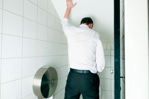 Nguyên nhân gây ra tình trạng tiểu không hết ở phụ nữ và nam giới - 1