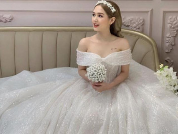 "Streamer giàu nhất Việt Nam" chuẩn bị lấy vợ, tung ảnh cưới với cô dâu 17 tuổi