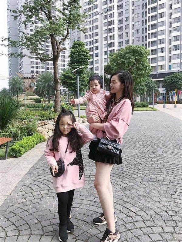 4 mẹ bỉm sữa mát tay kiếm tiền: amp;#34;Thất nghiệpamp;#34; ở nhà quay video cũng mua được ô tô - 7