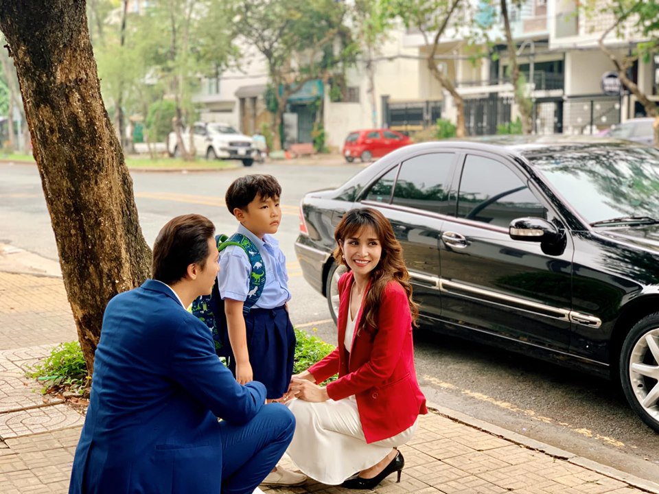Mẹ kế amp;#34;Tiếng sét trong mưaamp;#34; Thảo Trang: amp;#34;Anh Phan Thanh Bình chuẩn bị cho con sang Úc từ lâuamp;#34; - 6