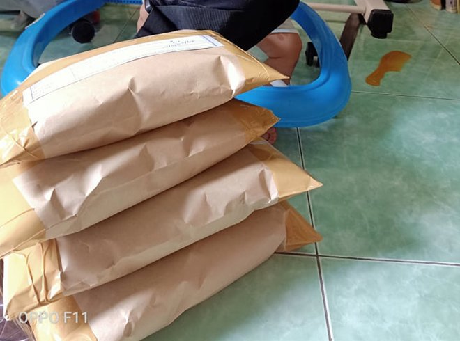 shipper bi khach bung don hang 520 nghin, cam choi duoi danh va thai do dang thuong cua chu shop - 1