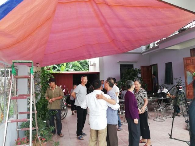 Hai bé gái chết đuối ở Hà Nội: Cháu bảo đi một lát rồi về, mà sao lại đi mãi…