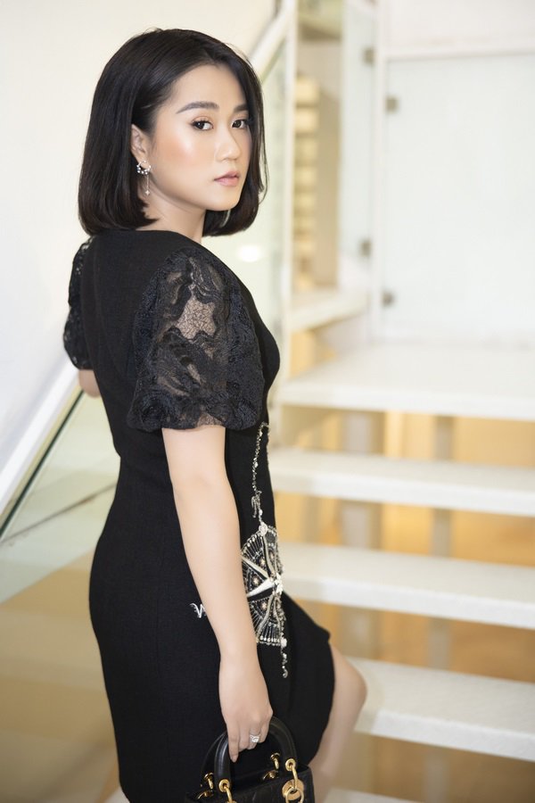 cat phang mai toc dai da gan bo nhieu nam, lam vy da khien fans suyt khong nhan ra - 5