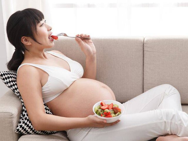 Mẹ mang thai có 2 tín hiệu này chứng tỏ con trong bụng rất khoẻ mạnh