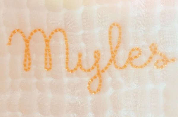 Lấy chồng tỉ phú kém 7 tuổi, amp;#34;thiên thầnamp;#34; nóng bỏng lên bàn đẻ lần 3 vẫn đẹp hút hồn - 2