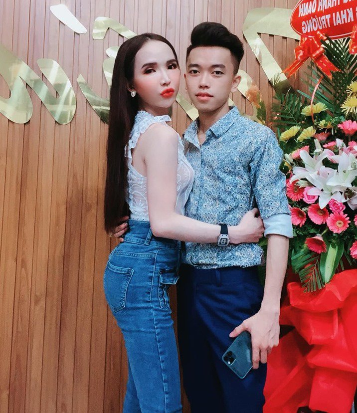 Hotgirl miền Tây chi 140 triệu chuyển giới đẹp amp;#34;bá cháyamp;#34;, kể chuyện 20/10 được tặng 500 đồng cũng vui - 7