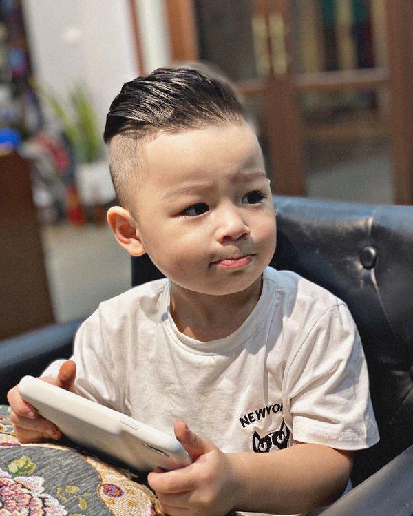 Mới hơn 3 tuổi, quý tử nhà DJ Tít đã thường xuyên được mặc sành điệu chẳng thua người lớn - 2