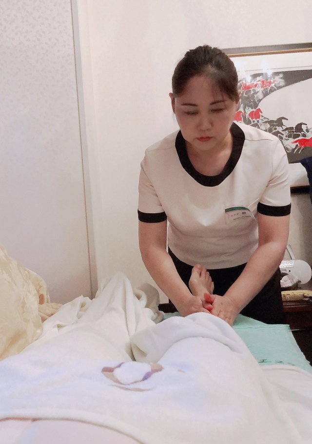 9X đi du học amp;#34;vỡ kế hoạchamp;#34; mang bầu, đẻ nơi xứ người được cho gần trăm triệu - 12