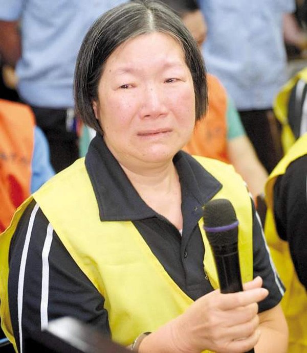 nu quan tham tq gan 60 tuoi van co hon chuc tinh nhan tre, "ga tinh" ca con re - 3