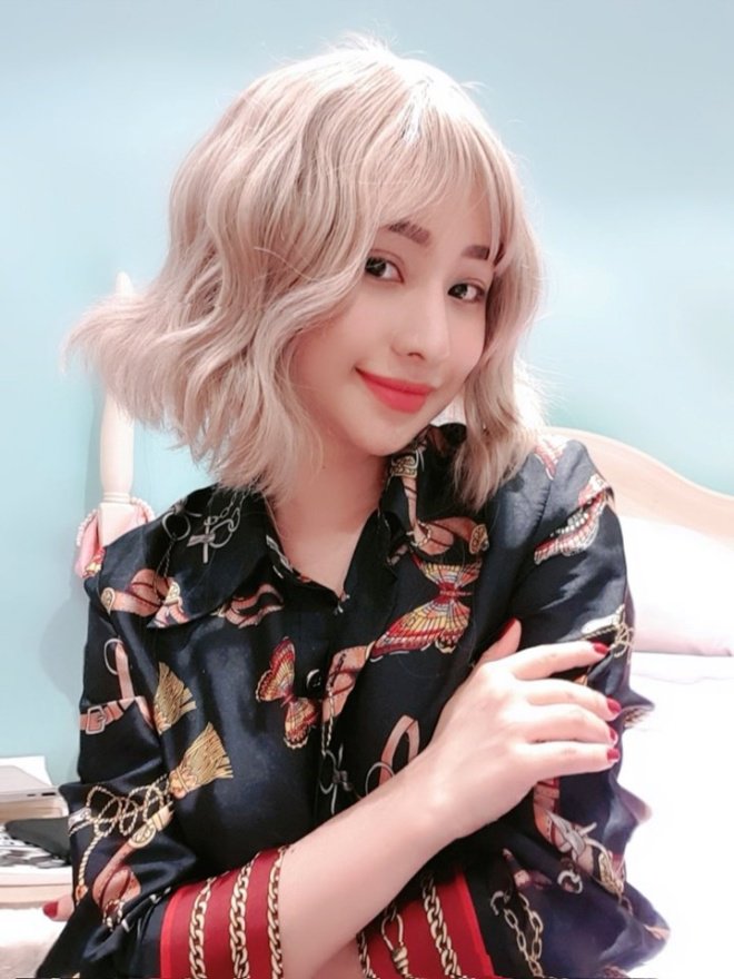 Vừa lộ ảnh thân mật, Quang Lê tiếp tục bị amp;#34;soiamp;#34; công khai ôm ấp vợ cũ Hồ Quang Hiếu - 2