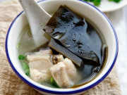 Bếp Eva - Canh sườn đừng nấu trực tiếp, làm theo ba bước này sẽ giúp nước dùng trong vắt, sạch mùi hôi