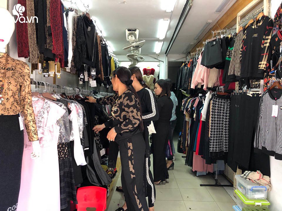 Chớm đông, quần áo ấm đắt hàng, máy sưởi đang giảm giá, dao động từ vài trăm đến vài triệu - 6