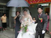 Eva tám - Chê con dâu nhà nghèo, ngày cưới, mẹ chồng sững sờ trước cảnh tượng bên nhà thông gia