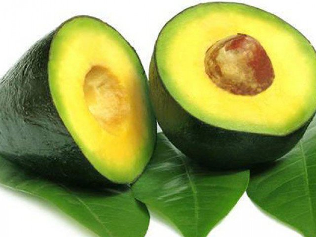 Ăn quả bơ thế này vừa vứt hết chất bổ, vừa rước độc hại vào người