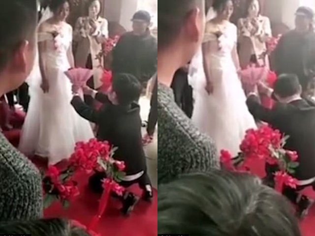 Chú rể quỳ xuống cầu hôn bằng hoa, cô dâu từ chối kết hôn ngay tại đám cưới