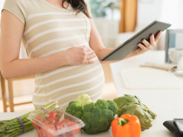 Chế độ dinh dưỡng cho bà bầu theo từng tháng