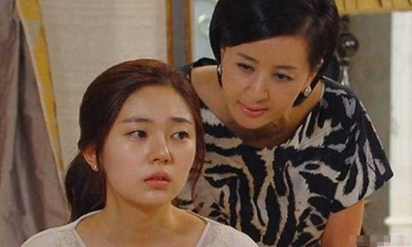 Mẹ kế giới thiệu đối tượng giỏi lại giàu, anh vừa quay lại tôi đã amp;#34;khóc thétamp;#34;, bỏ về ngay - 1