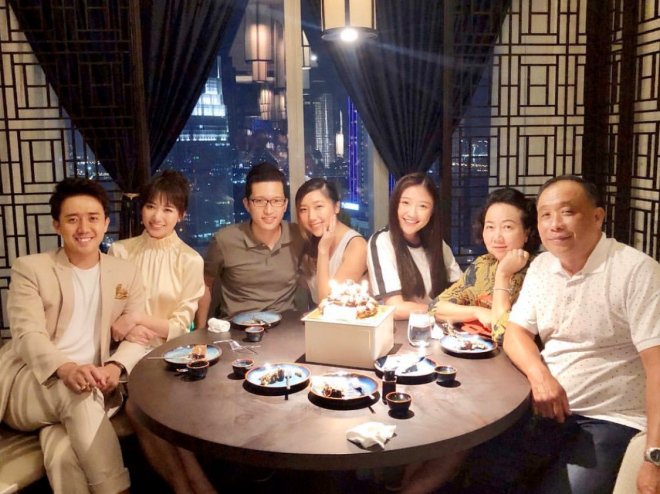 Vắng mặt trong sinh nhật mẹ chồng, mối quan hệ của Hari Won và gia đình Trấn Thành ra sao? - 5