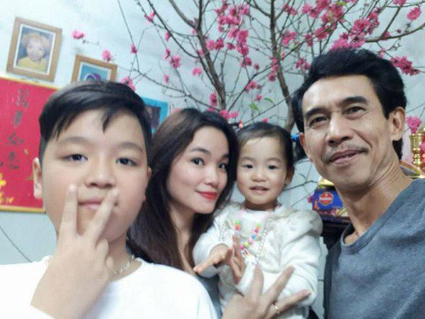 Hoa Hồng Trên Ngực Trái: Ông bố nhu nhược trên phim, cuộc sống thật bên vợ kém 25 tuổi - 5