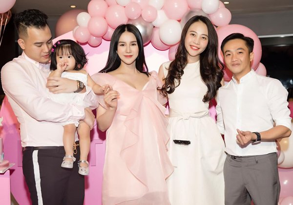 Lần đầu đi đẻ được khen sản phụ đẹp nhất, lần 2 Diệp Lâm Anh còn chơi lớn hơn - 5