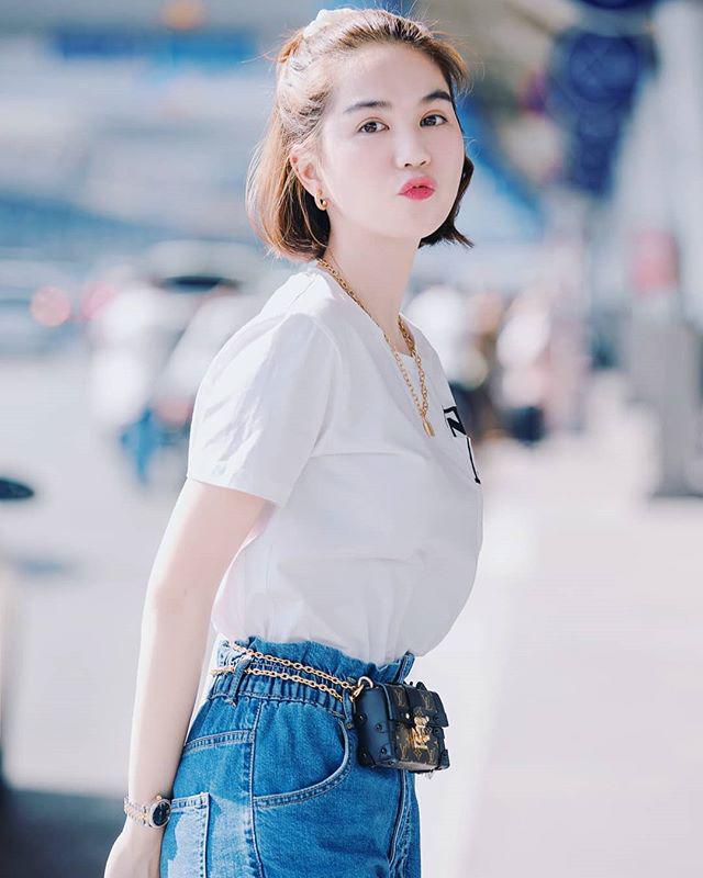 Chẳng cần amp;#34;cởiamp;#34;, Ngọc Trinh cứ diện cây đồ trắng tinh khôi là đủ sexy hết nấc - 7