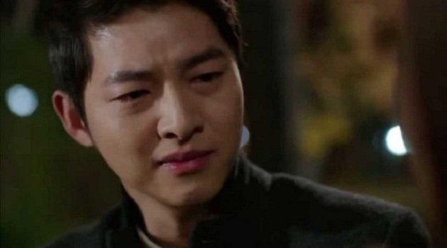 Giữa đám tang tình cũ, tôi sững sờ nhìn chồng vật vã bên di ảnh người xưa - 2