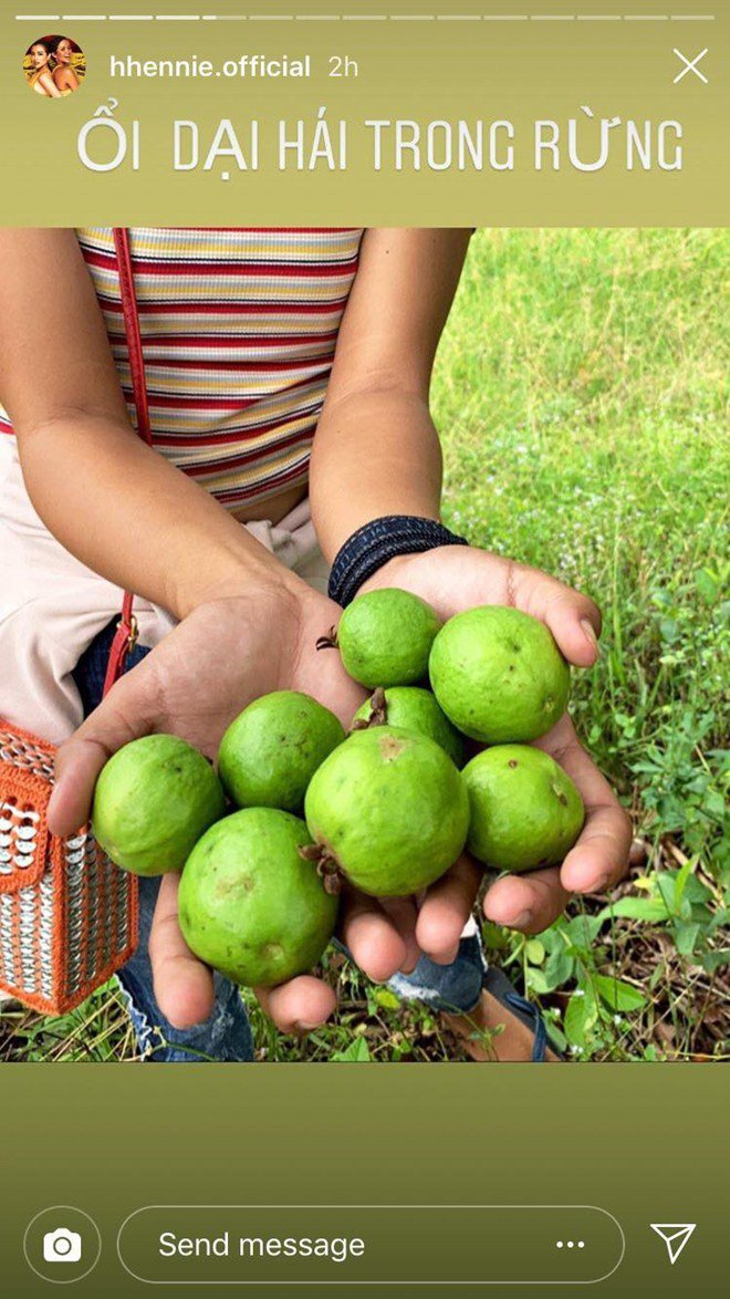 hoa hau h'hen nie ua nuoc mieng, thay "suong va da" khi khoe mam com dai khach o que - 16