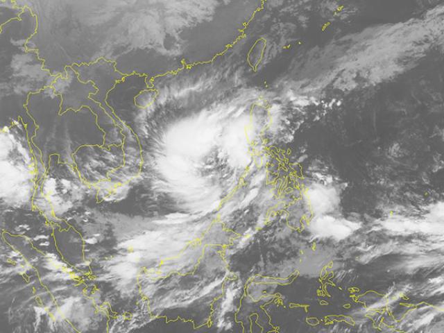 Bão số 6 liên tục tăng cấp, có thể giật tới cấp 13 nhắm vào các tỉnh miền Trung