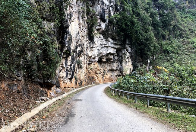 Ảnh: Con đèo 14 khúc cua tay áo hùng vỹ bậc nhất vùng núi Đông Bắc - 2