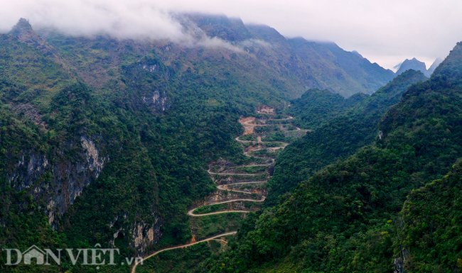 Ảnh: Con đèo 14 khúc cua tay áo hùng vỹ bậc nhất vùng núi Đông Bắc - 6