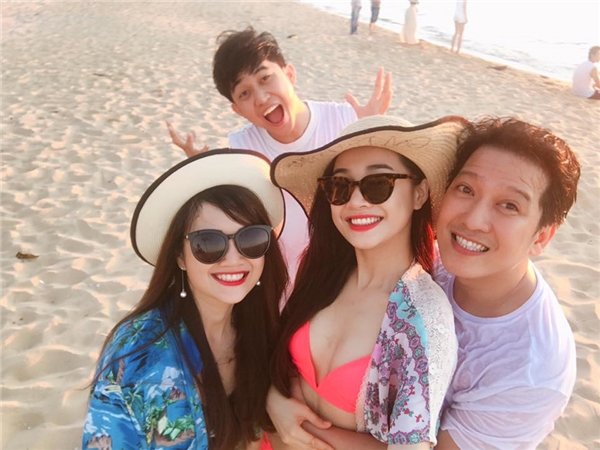 Bình thường toàn ăn vận kín đáo, mãi mới thấy Nhã Phương diện bikini khoe 3 vòng - 2