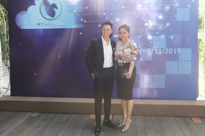 dien vien anh duc lan san lam giam doc truyen thong giua doanh nghiep va nghe si - 2