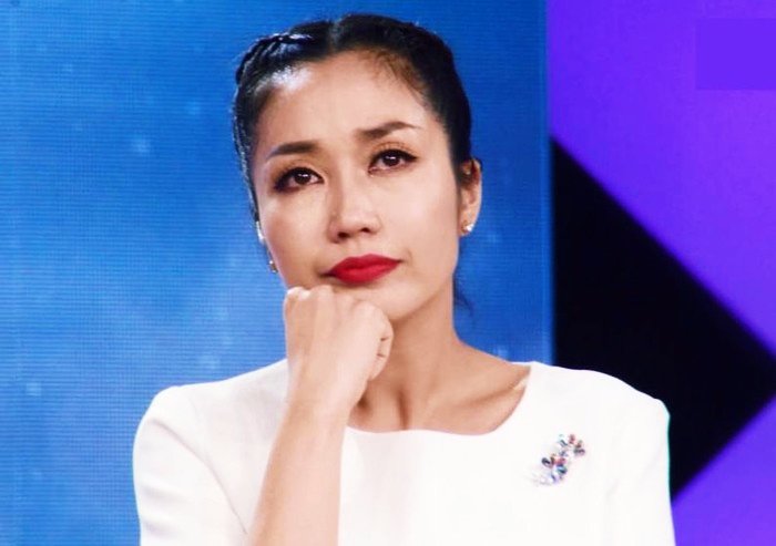 Sau tuyên bố nghỉ chơi gameshow, cảnh Ốc Thanh Vân ngủ gục trong hậu trường làm ai cũng thương - 1