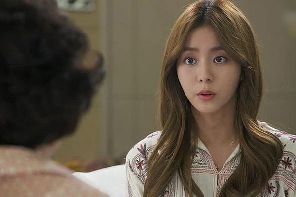 Mẹ chồng gọi đi đánh ghen, tôi lật đật chạy đến thấy bóng người quen trên giường - 2