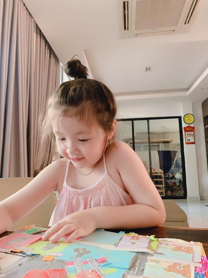 Elly Trần lâu lắm mới khoe hình con, Cadie Mộc Trà giờ xinh như thiếu nữ - 12
