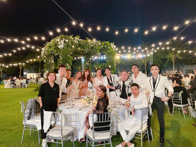 Làm đám cưới hơn 10 tỷ khao cả showbiz, vợ chồng Đông Nhi đãi sơn hào hải vị đắt đỏ - 14