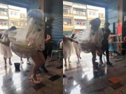 Tin tức - Nhờ phù dâu xách váy hộ, cô dâu vô tình gặp sự cố "lộ hàng" muối mặt