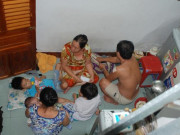 Tin tức - 3 ngôi nhà siêu nhỏ tại Sài Gòn: 14 người thuộc ba thế hệ sống trong căn nhà rộng 6m²