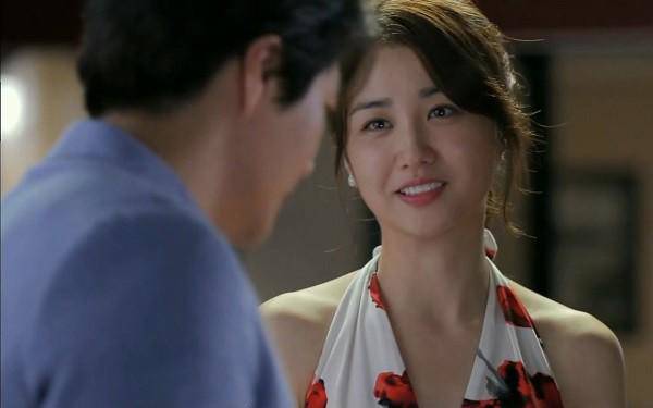 Mở quà cưới của mẹ, anh lăn đùng ngất xỉu, tỉnh dậy nói câu này rồi nhất quyết hủy hôn - 1