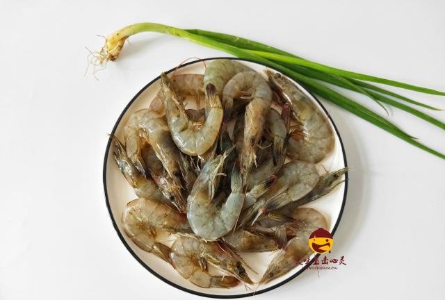 Luộc tôm không cần một giọt nước, nghe lạ tai mà ngon ngọt không tưởng - 1